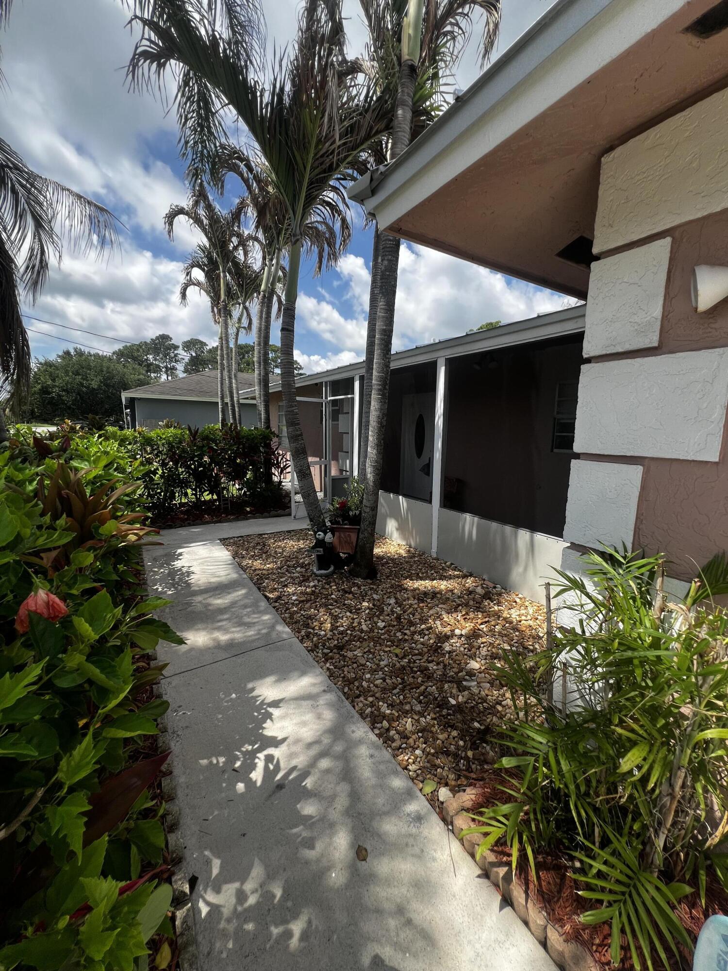 PORT ST LUCIE SECTION 2 - Residential Lease