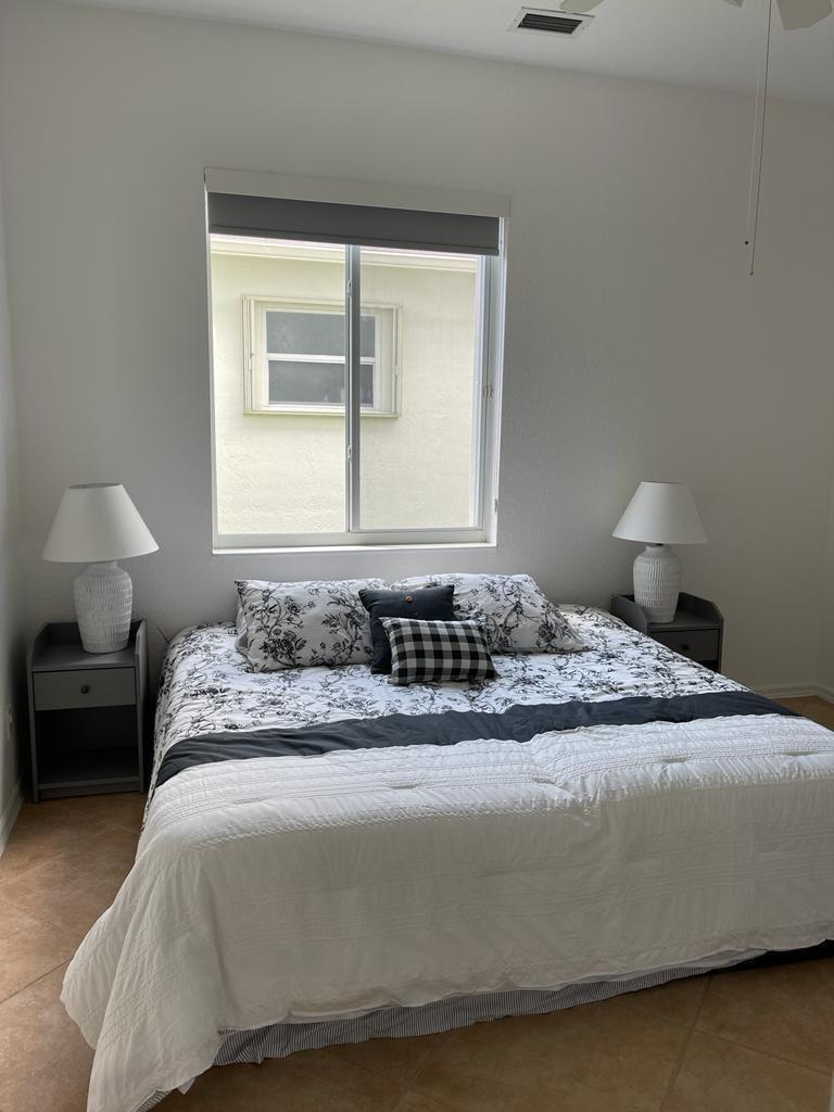 ISLES AT WELLINGTON PL 2 - Residential Lease