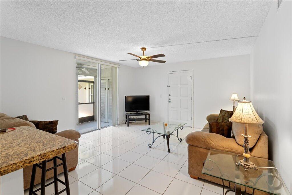 Boca Linda Condo - Residential