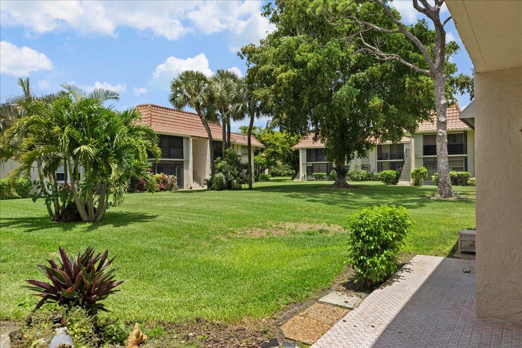 Boca Linda Condo - Residential