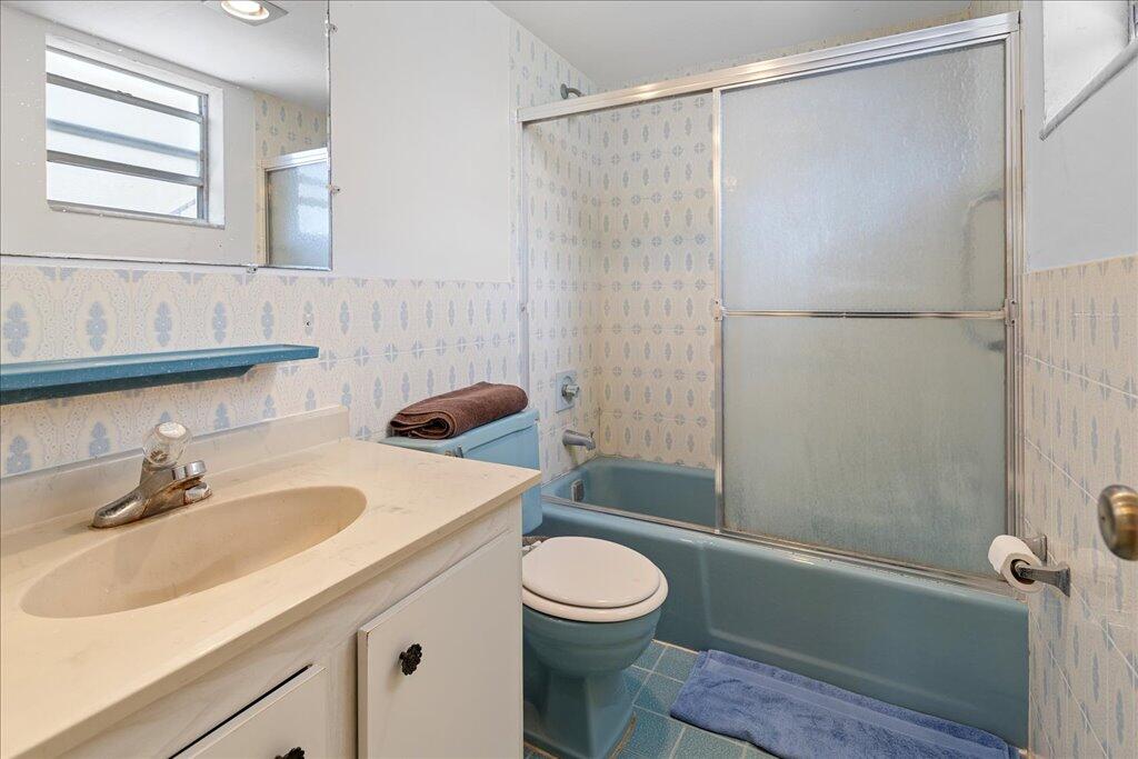 Boca Linda Condo - Residential