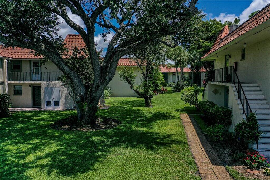 Boca Linda Condo - Residential