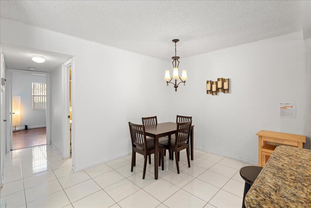 Boca Linda Condo - Residential