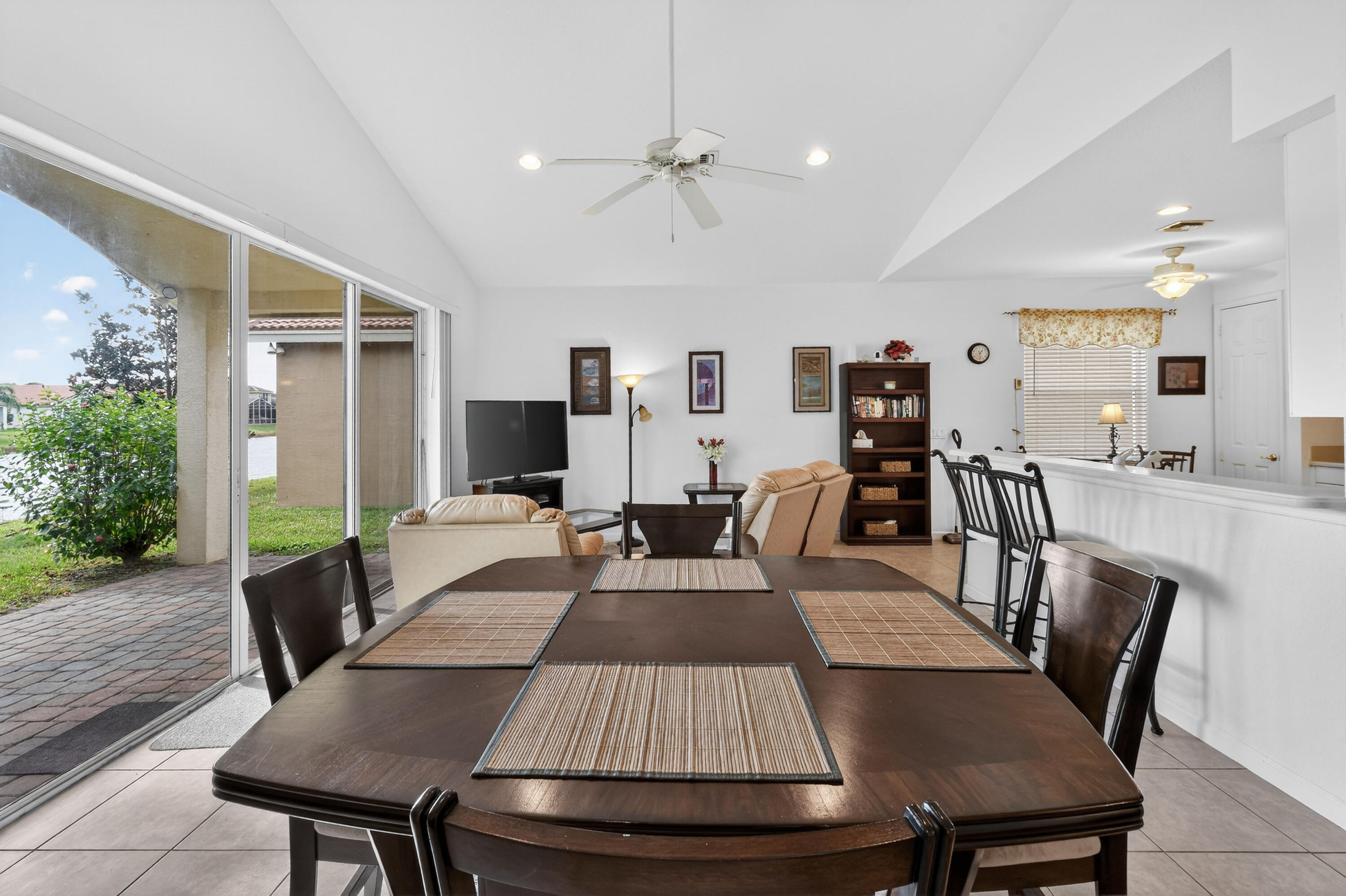 FOURTH  REPLAT OF PORTOFINO ISLES - Residential