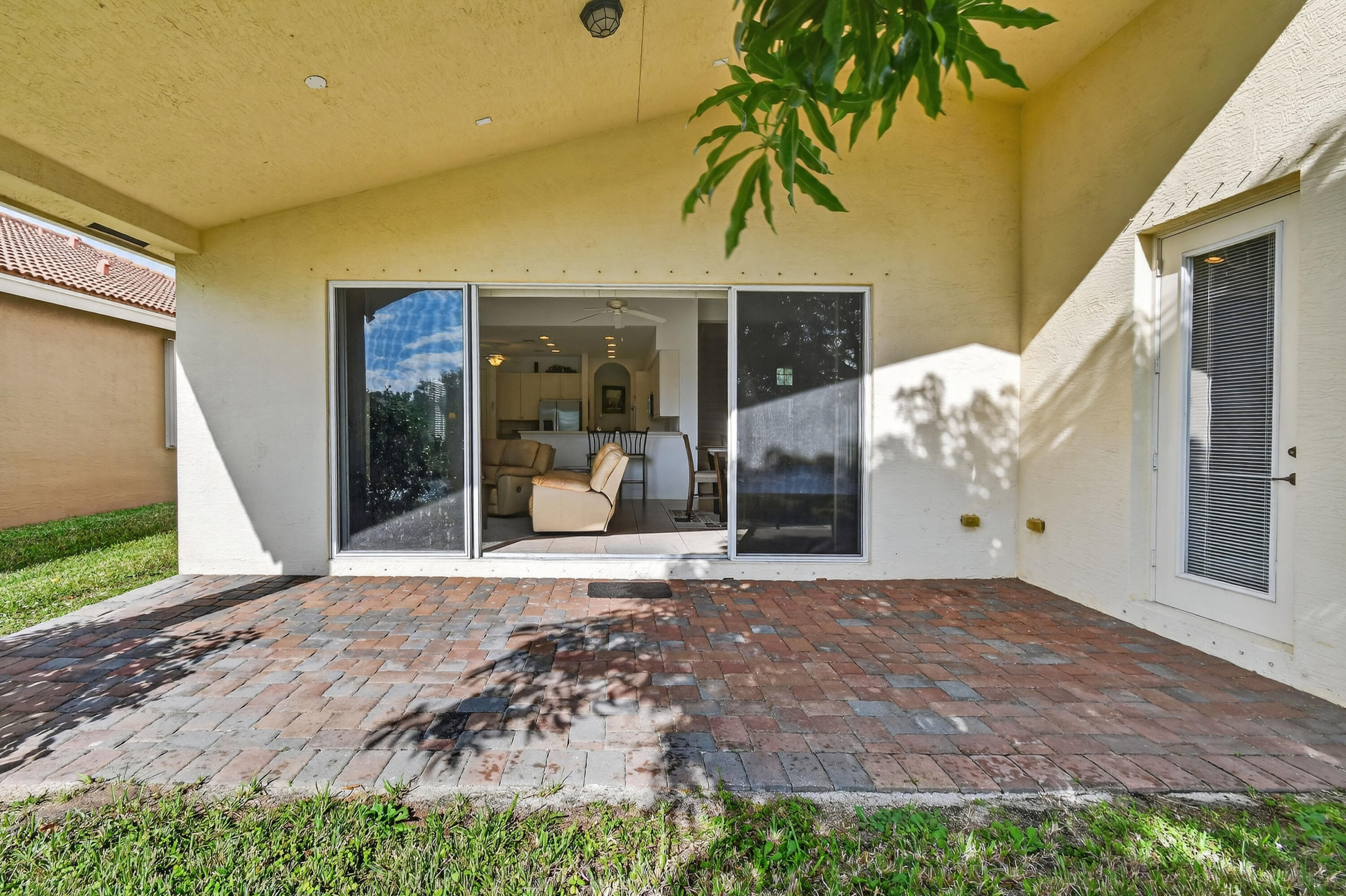 FOURTH  REPLAT OF PORTOFINO ISLES - Residential