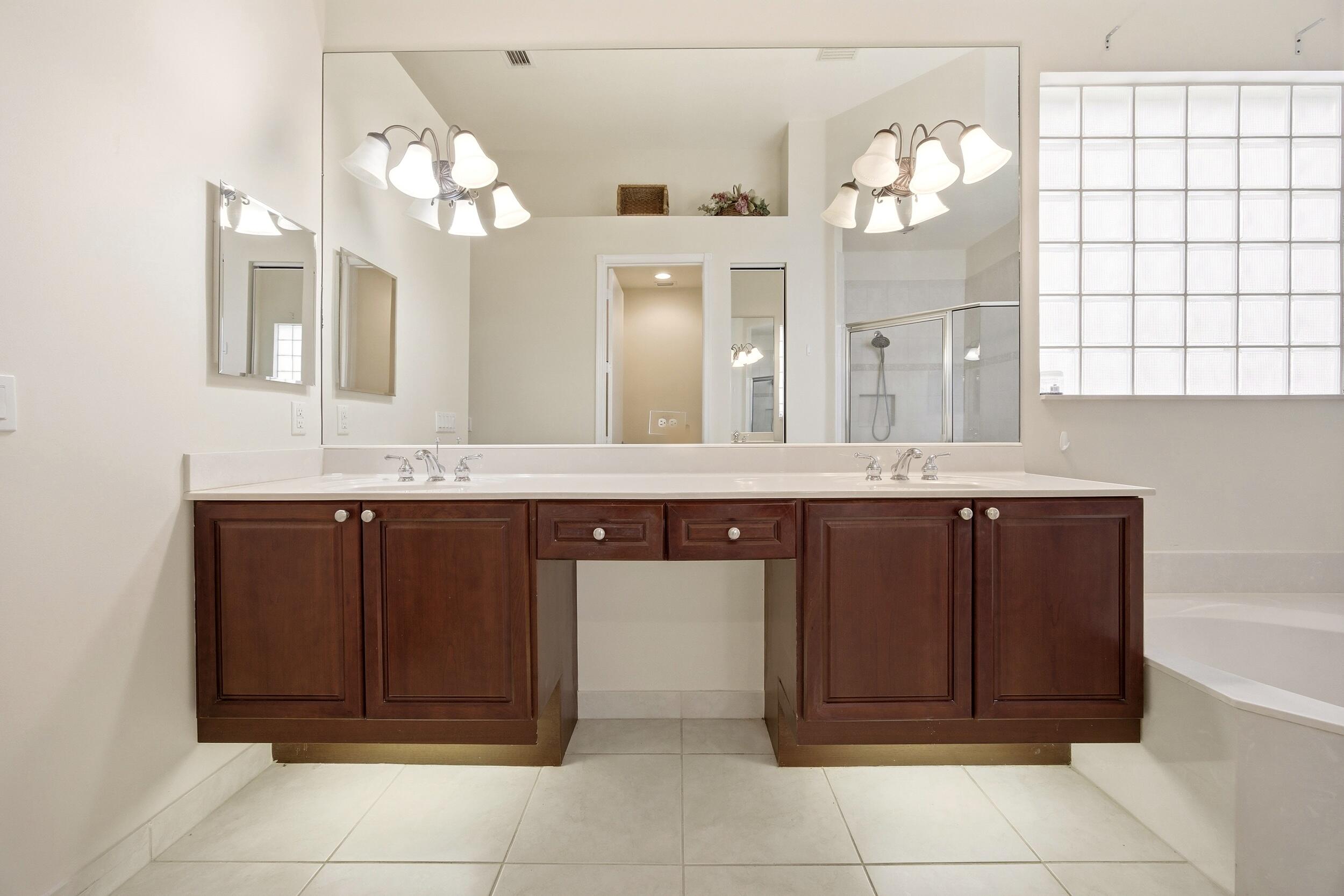 MIRABELLA AT MIRASOL A - Residential Lease