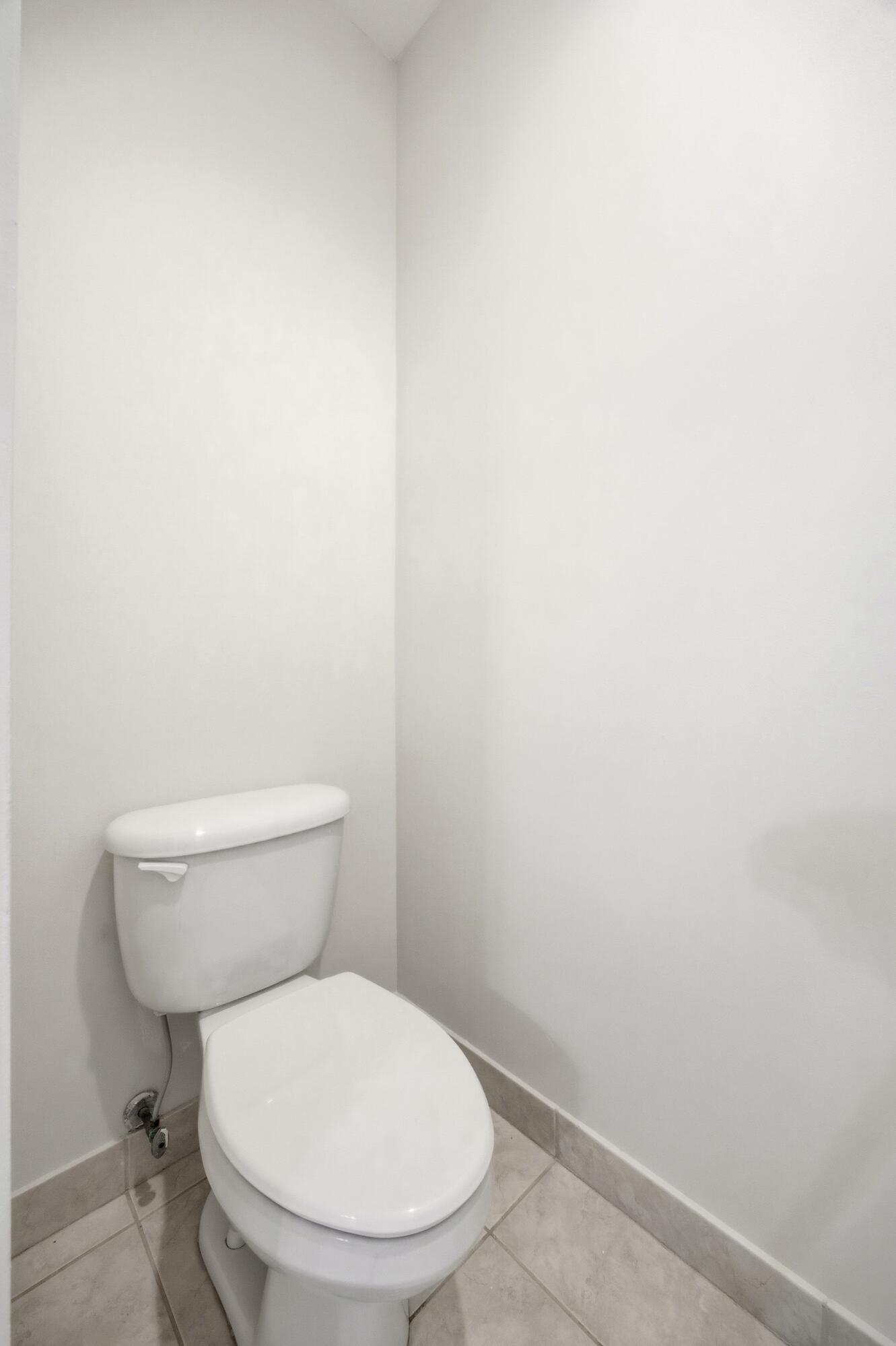 MIRABELLA AT MIRASOL A - Residential Lease