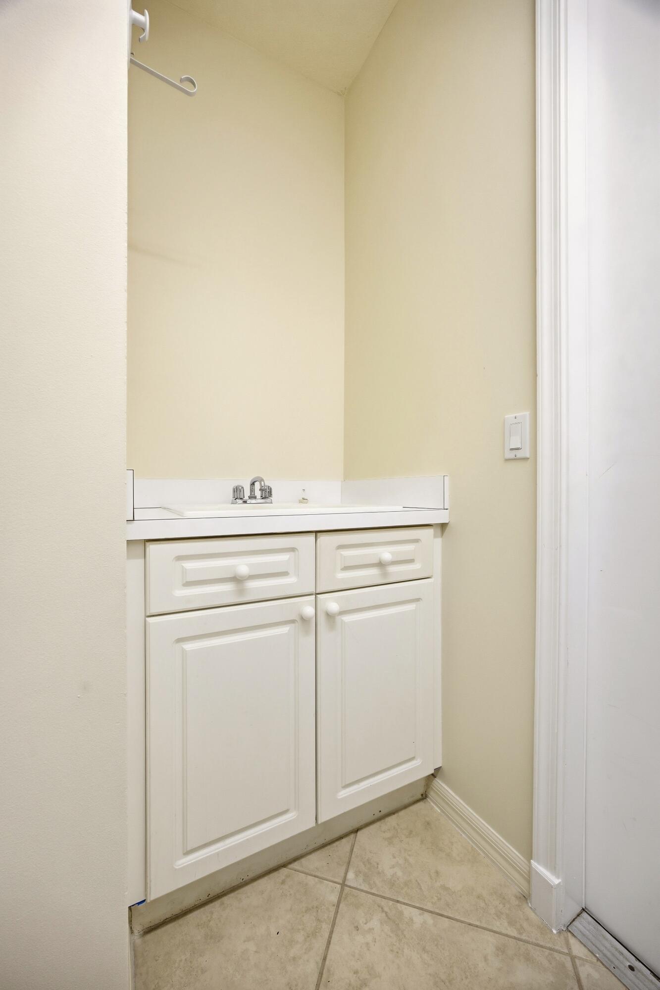MIRABELLA AT MIRASOL A - Residential Lease