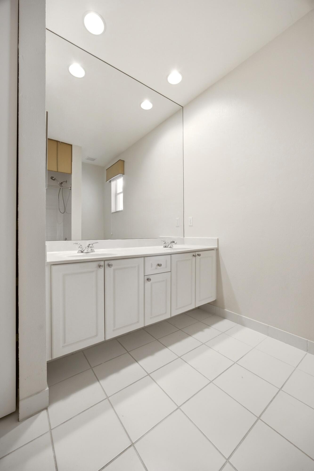 MIRABELLA AT MIRASOL A - Residential Lease