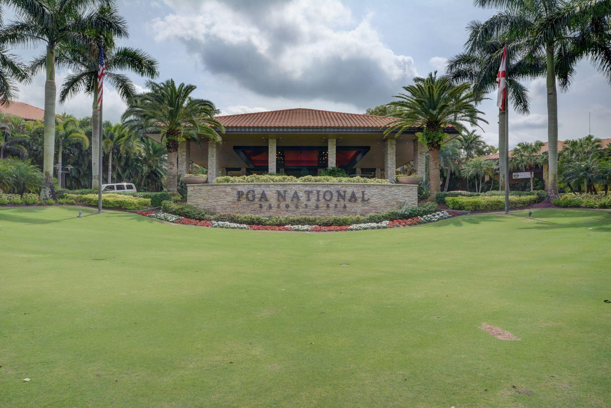 PGA RESORT COMMUNITY OF HEATHER RUN - Residential