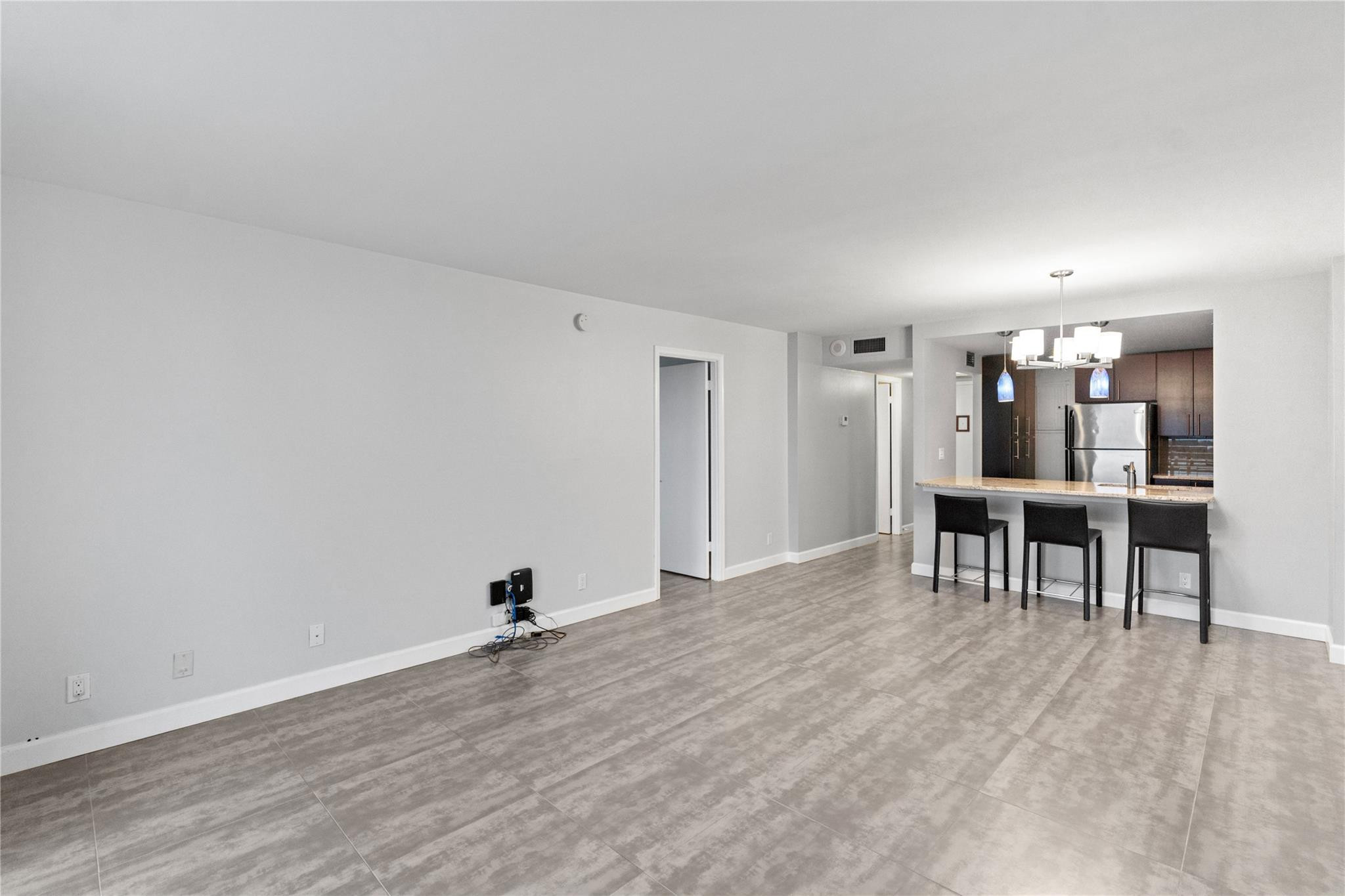 DRAKE TOWER CONDO - Residential
