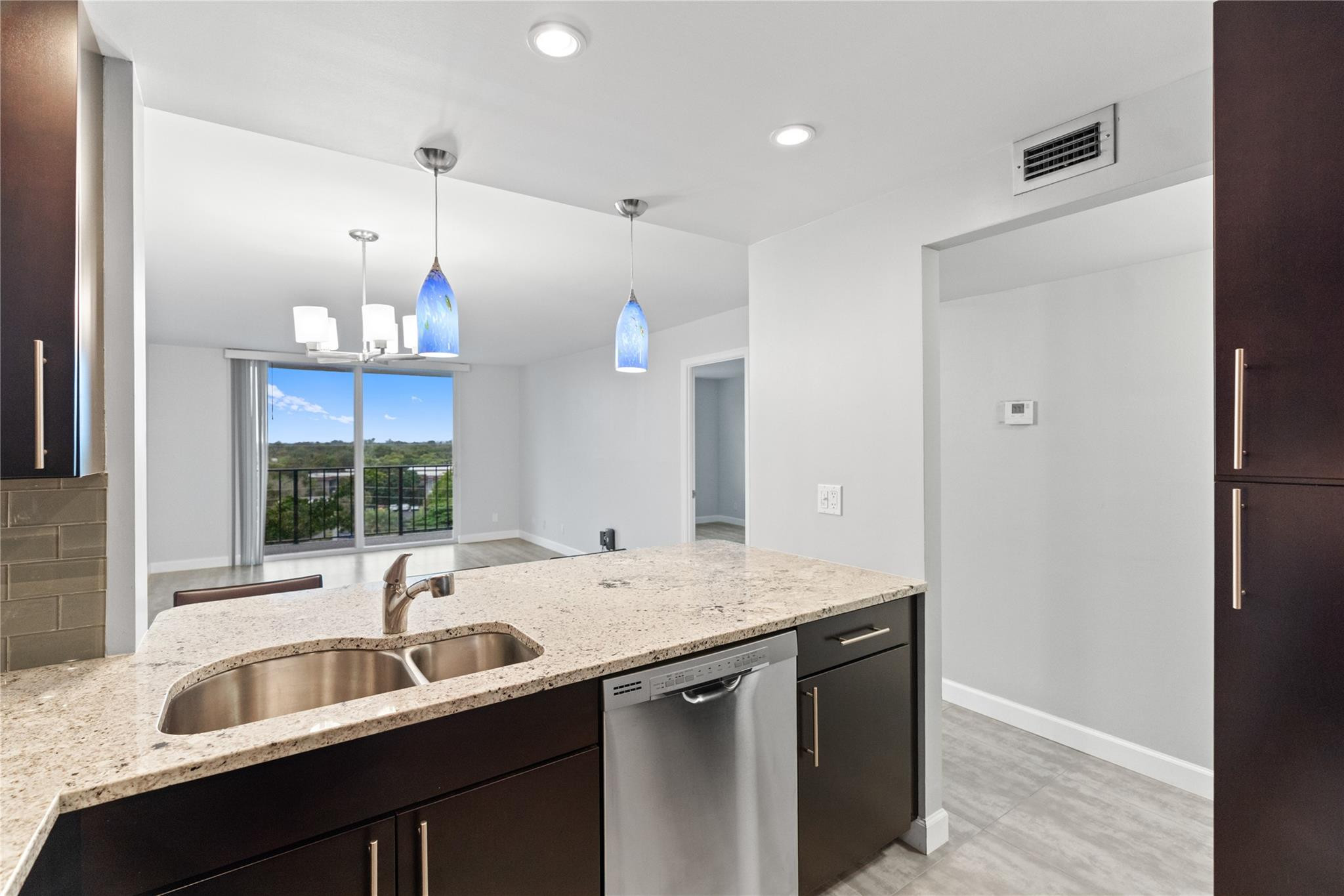 DRAKE TOWER CONDO - Residential