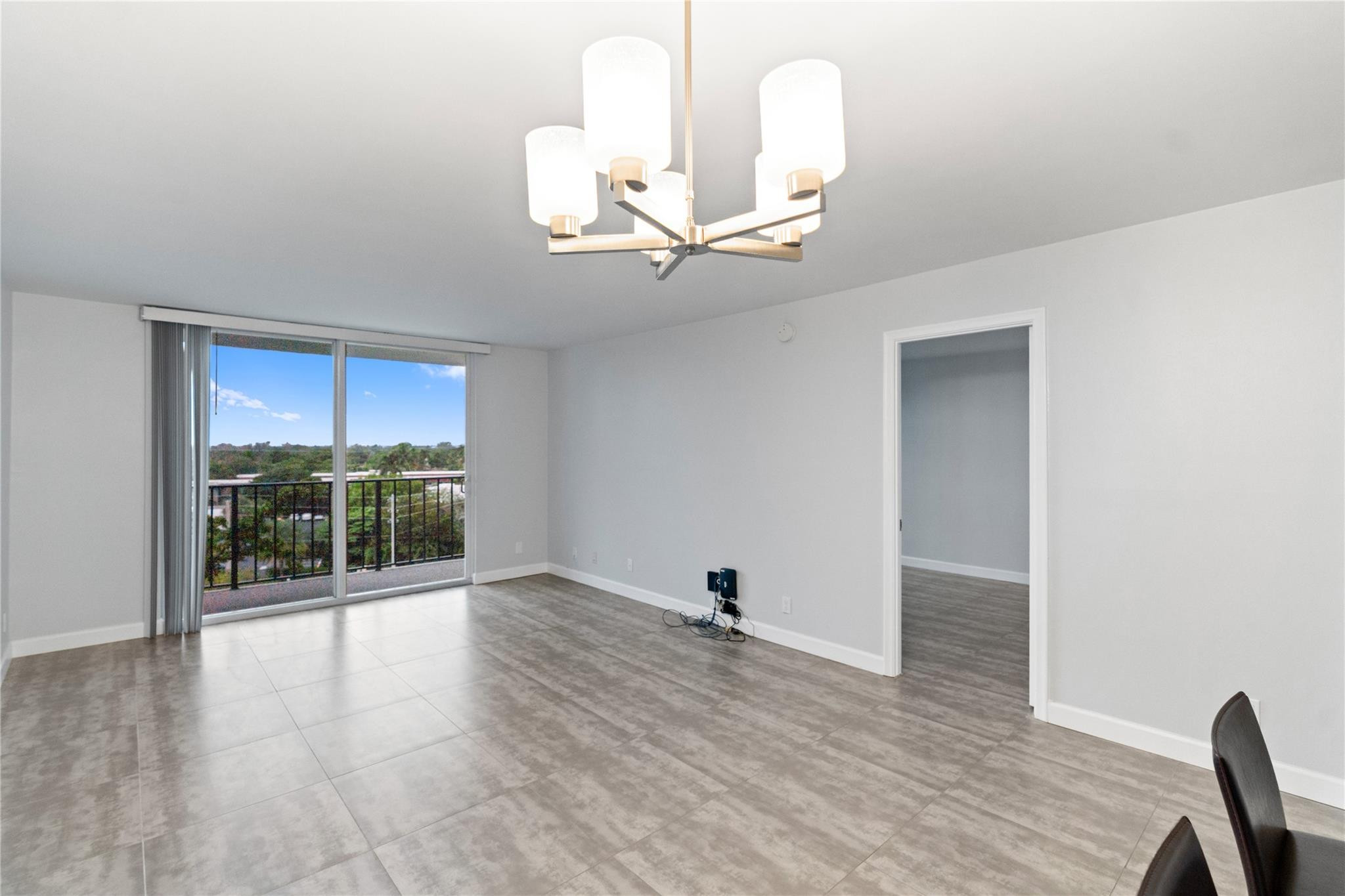 DRAKE TOWER CONDO - Residential