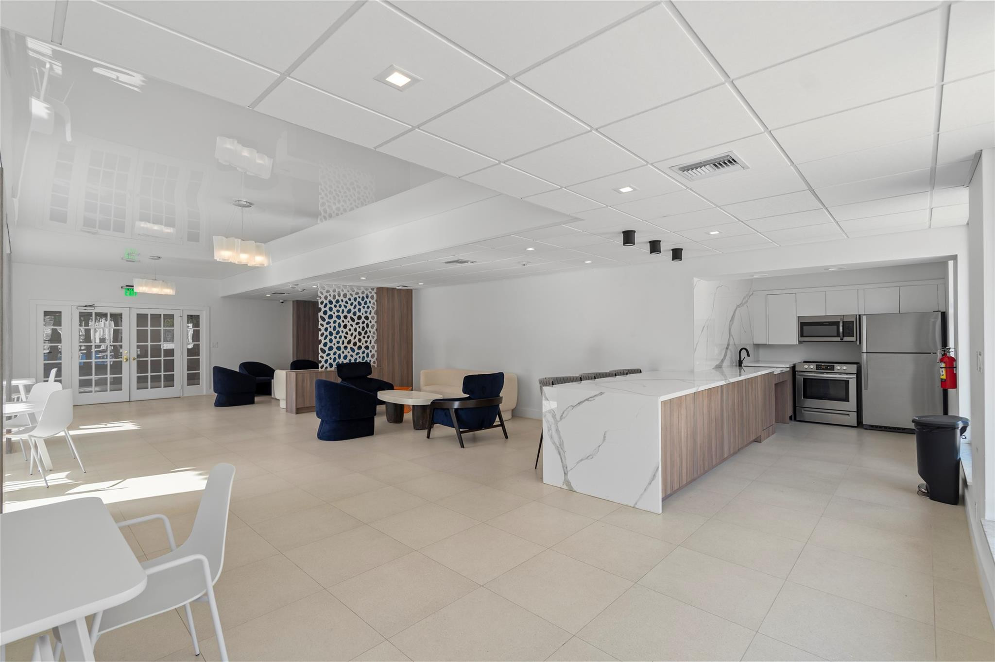 DRAKE TOWER CONDO - Residential