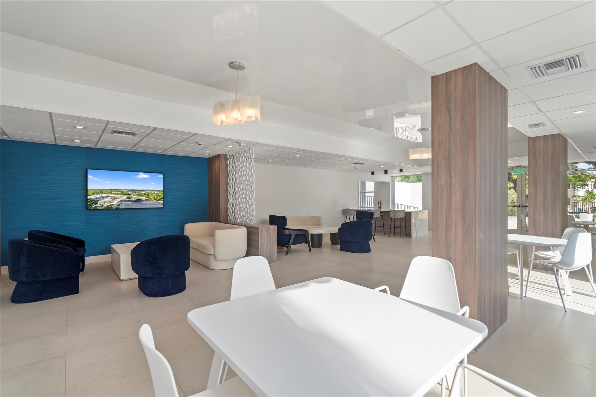 DRAKE TOWER CONDO - Residential