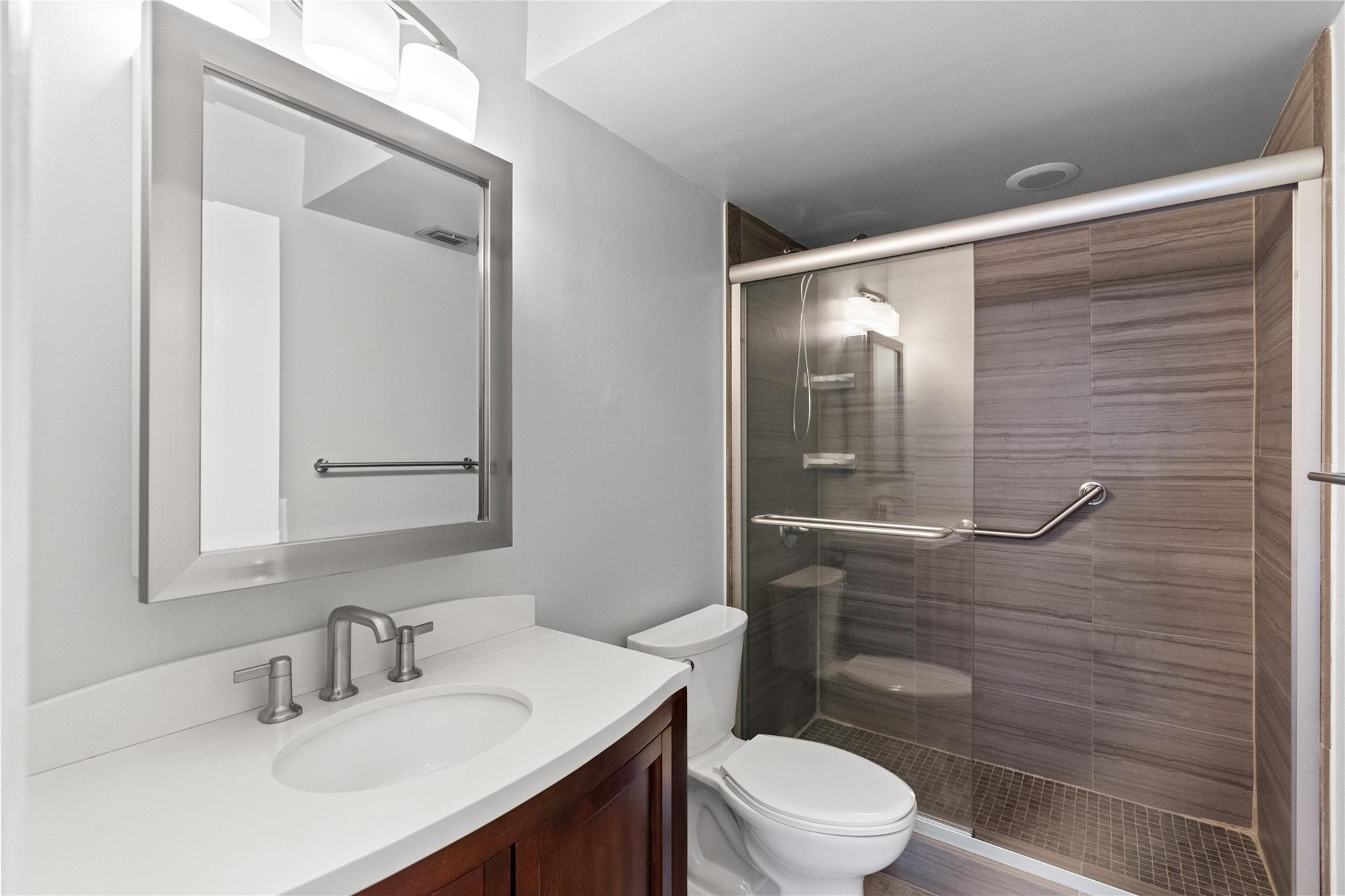 DRAKE TOWER CONDO - Residential
