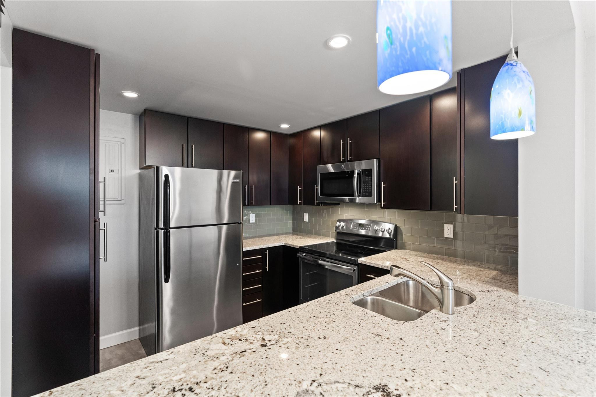 DRAKE TOWER CONDO - Residential