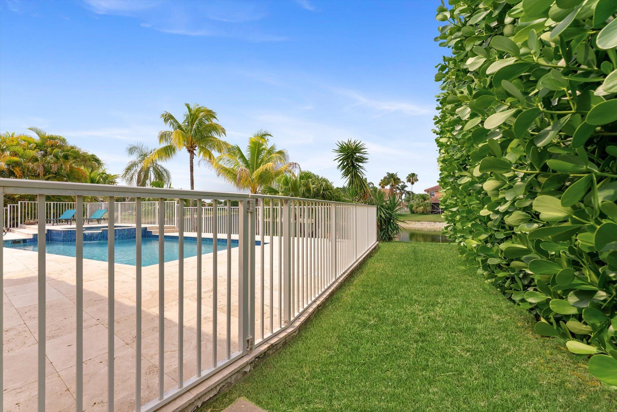 BOCA WINDS PAR D-2 - Residential