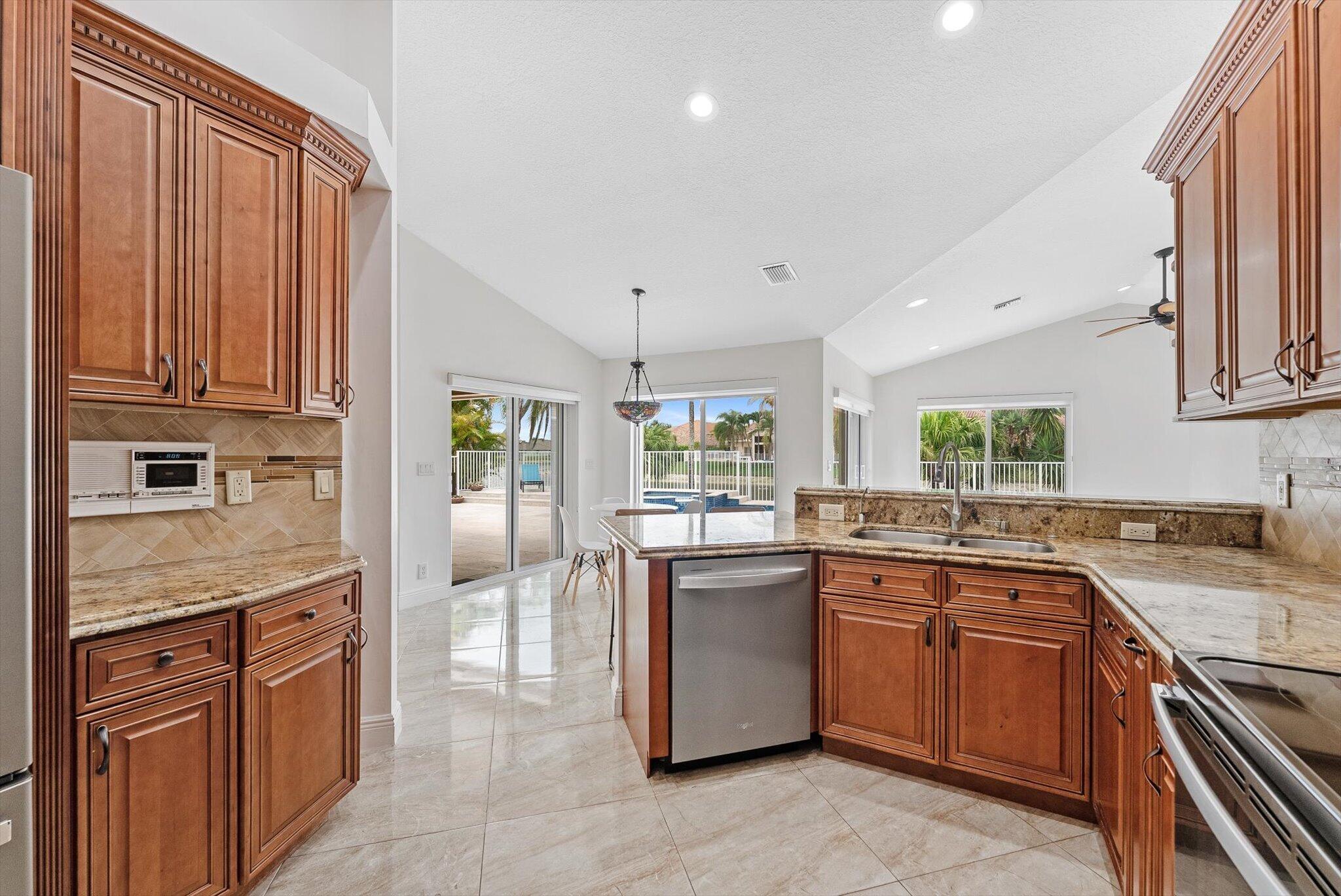 BOCA WINDS PAR D-2 - Residential