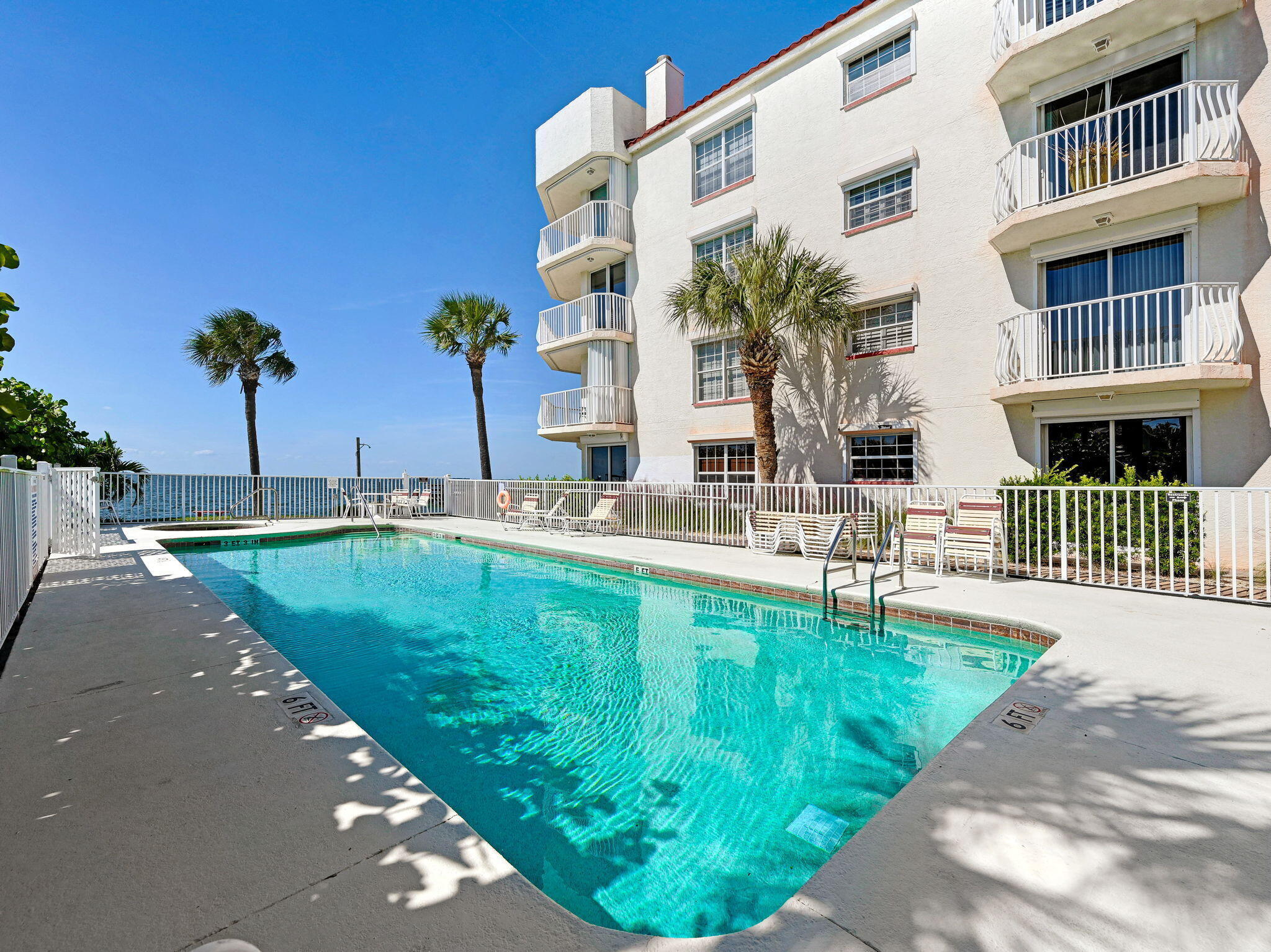 RIVER BEND CONDO - Residential