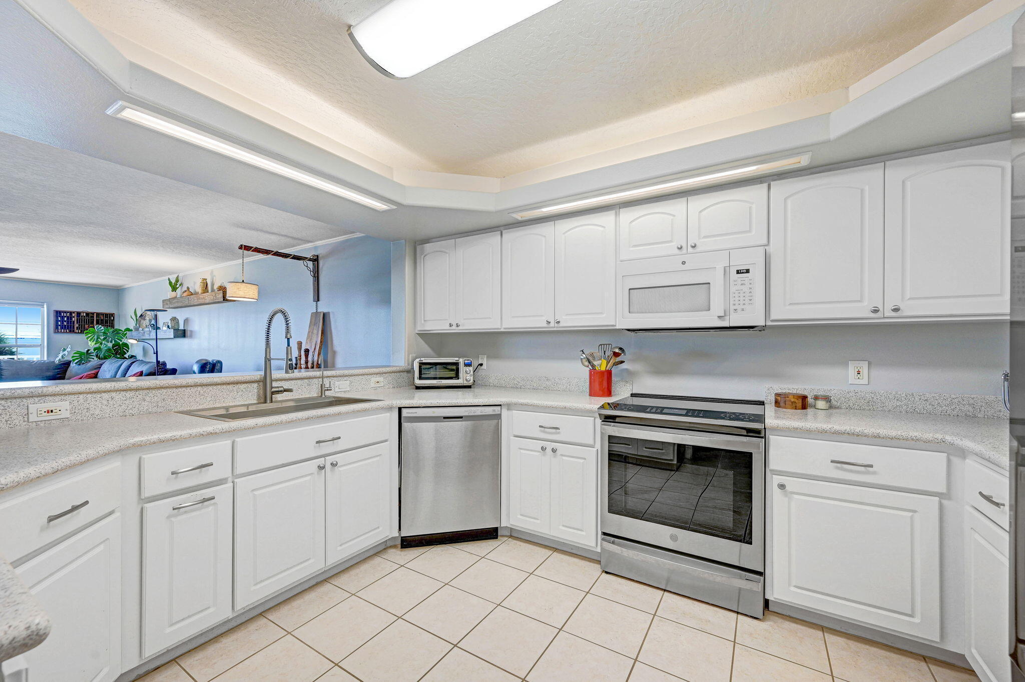 RIVER BEND CONDO - Residential