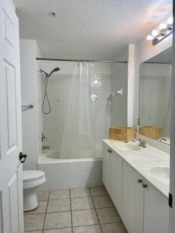VILLAGE AT ABACOA CONDO - Residential Lease