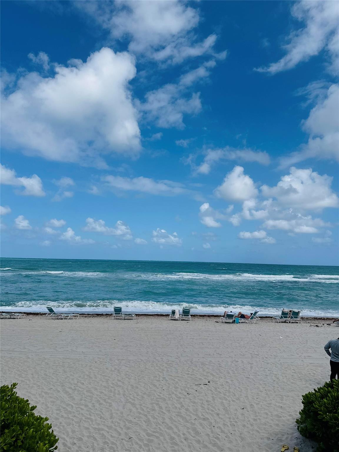 THE WAVE CONDO - Residential Lease