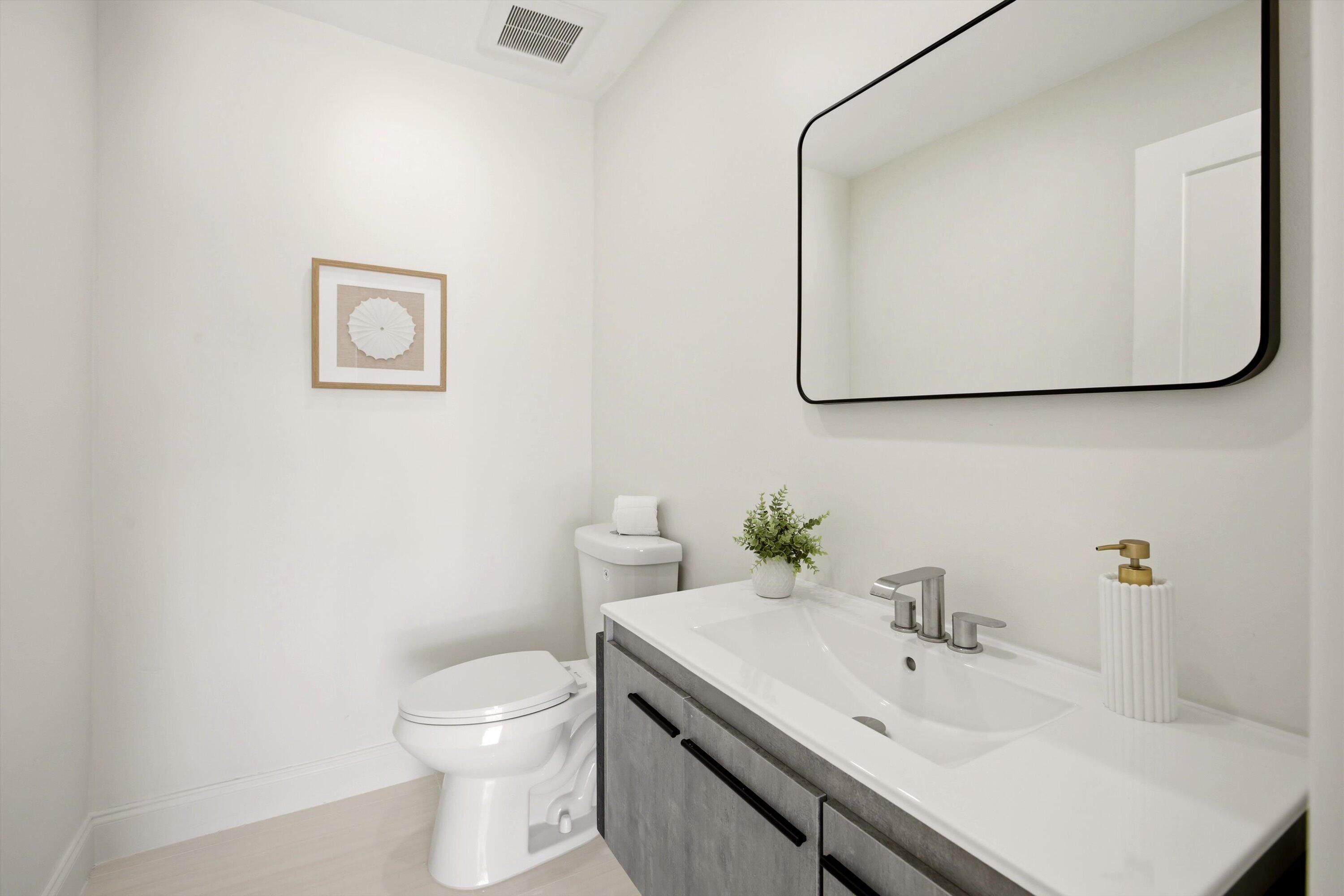 HANSEN & NELSON - Residential