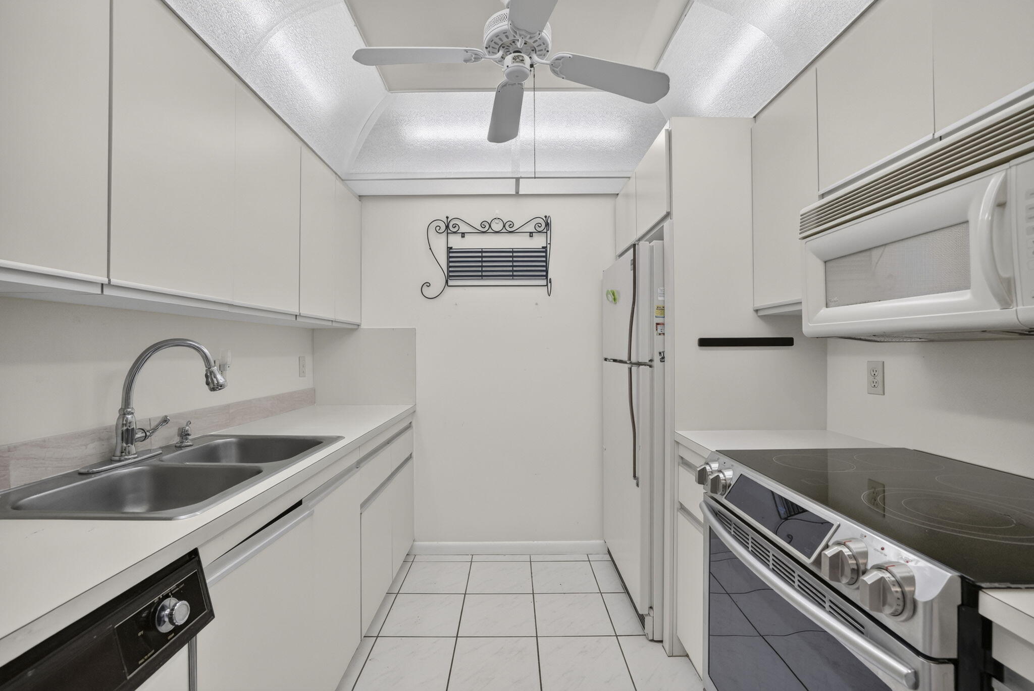 BIMINI VILLAGE B CONDO - Residential