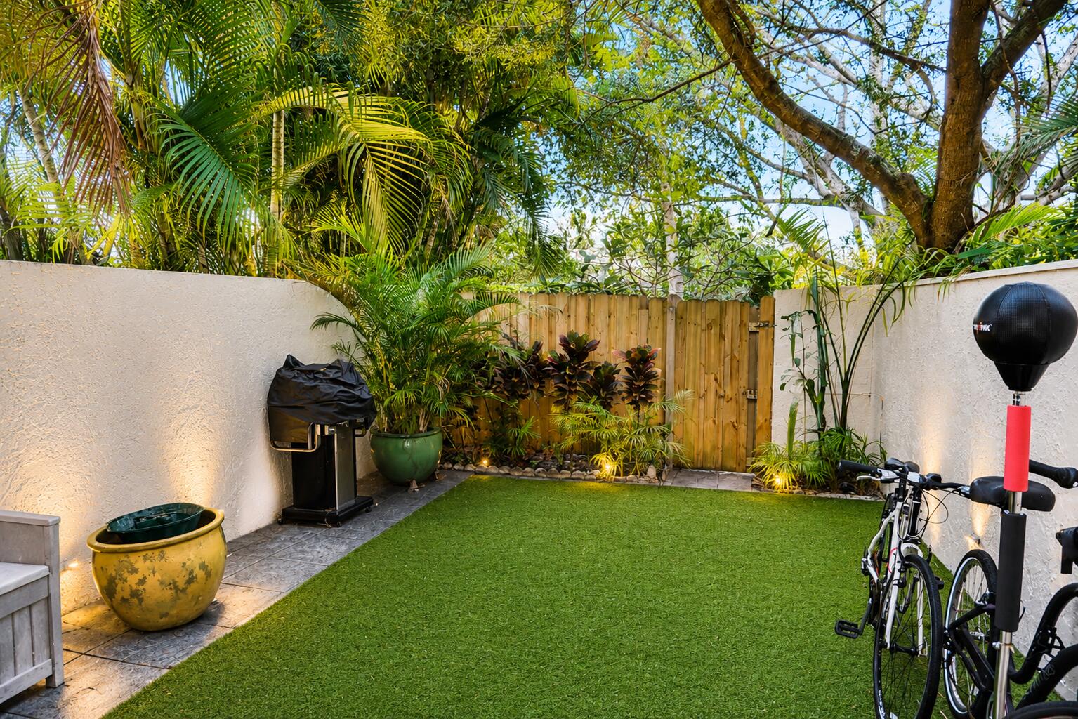PINES OF OAKLAND FOREST WEST - Residential