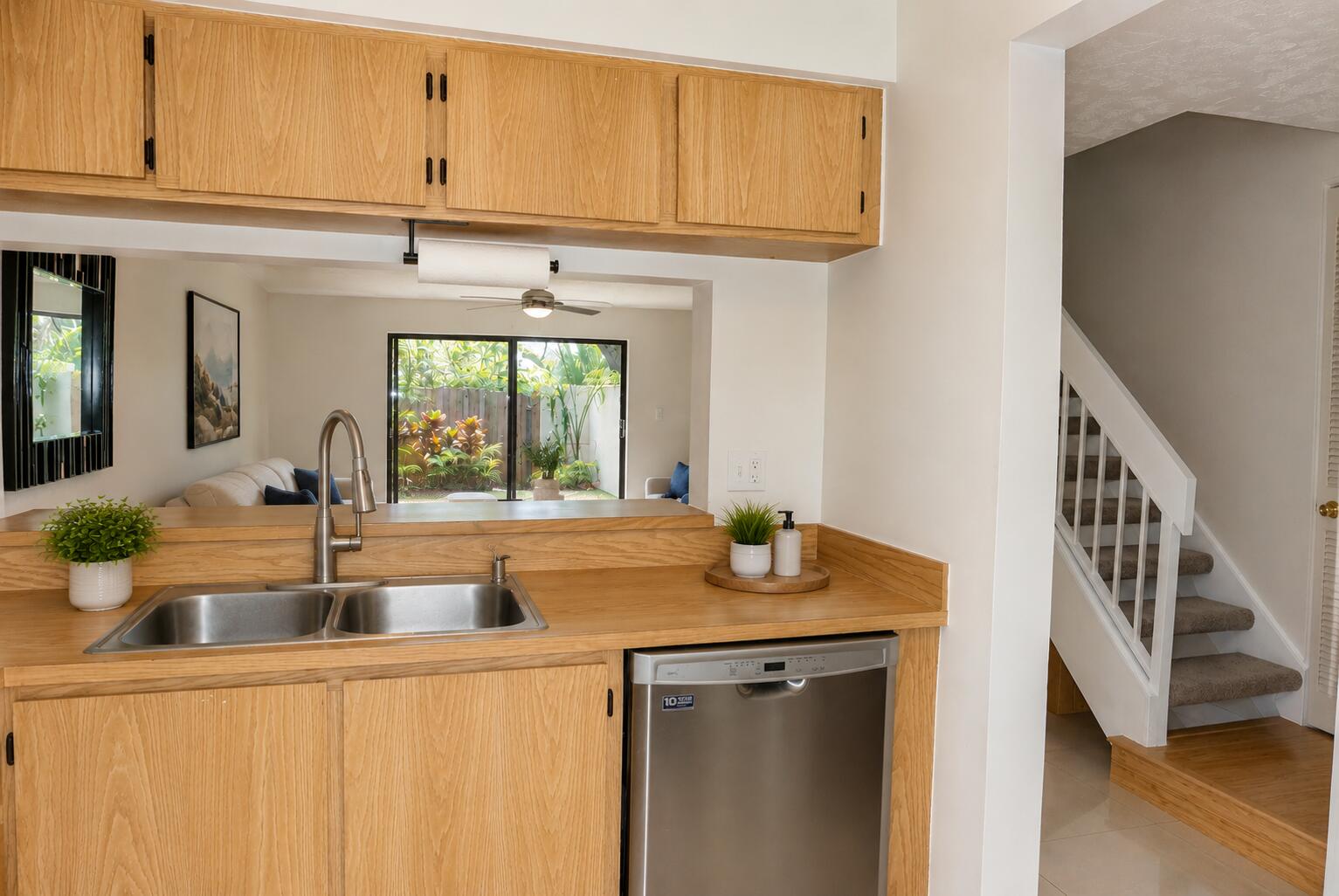 PINES OF OAKLAND FOREST WEST - Residential