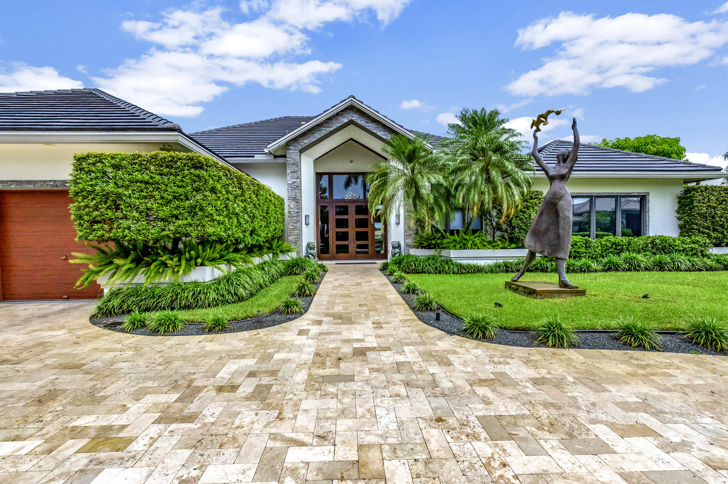 ST ANDREWS COUNTRY CLUB - Residential