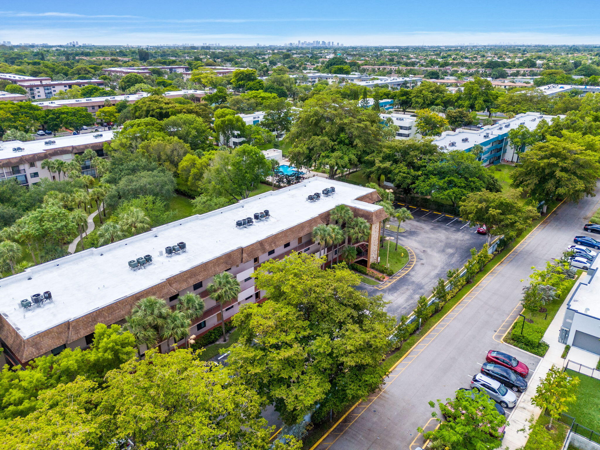 LAKES OF CARRIAGE HILLS - Residential