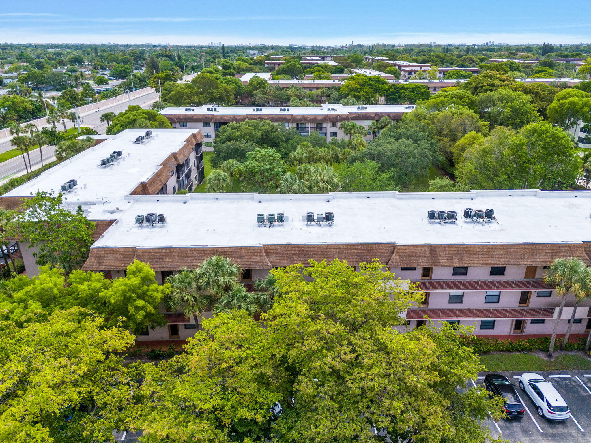LAKES OF CARRIAGE HILLS - Residential