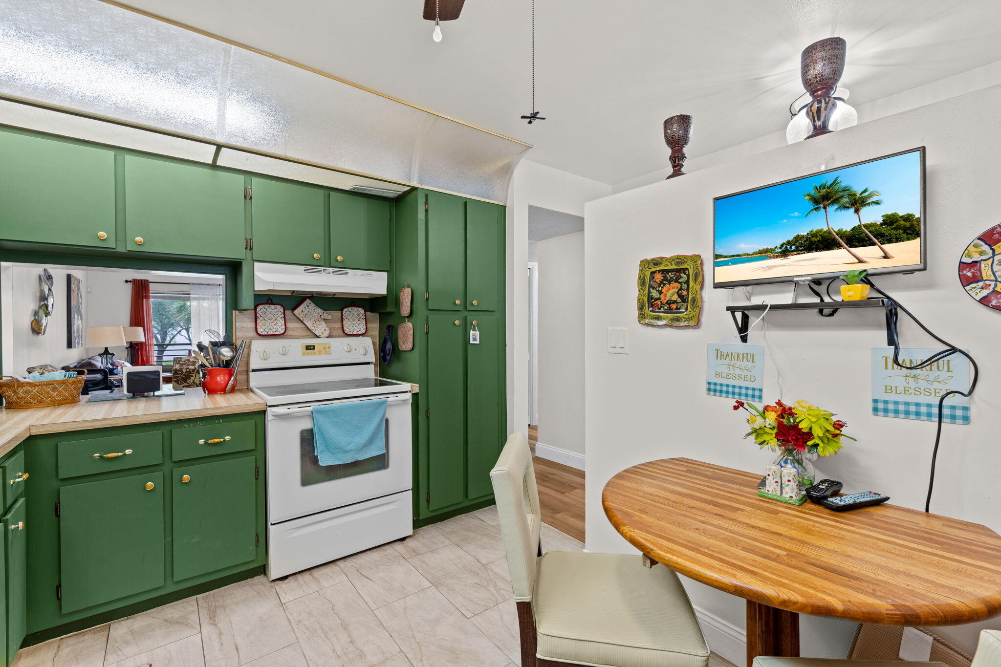 LAKES OF CARRIAGE HILLS - Residential