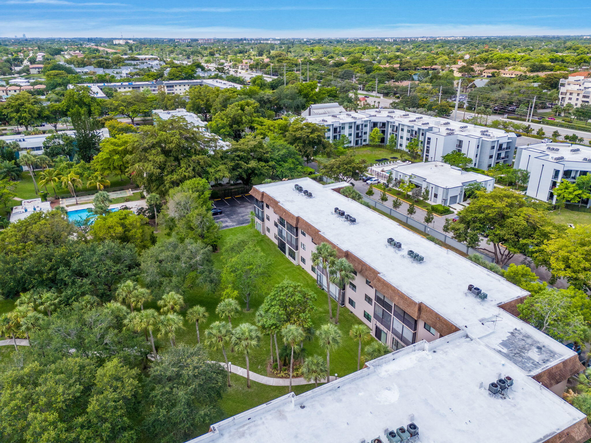LAKES OF CARRIAGE HILLS - Residential