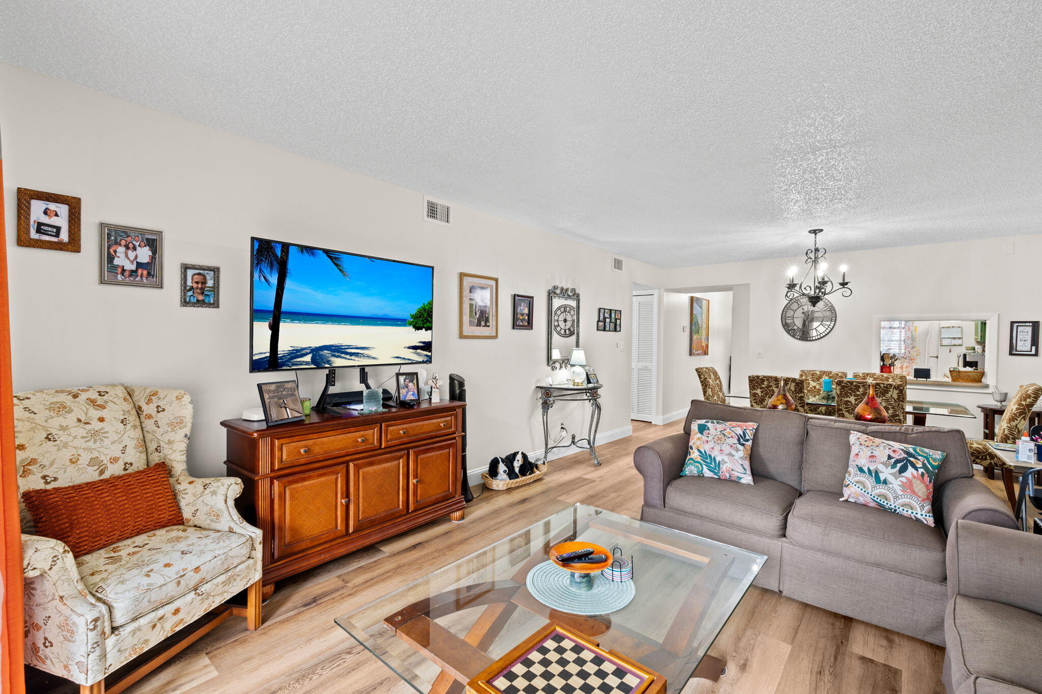 LAKES OF CARRIAGE HILLS - Residential