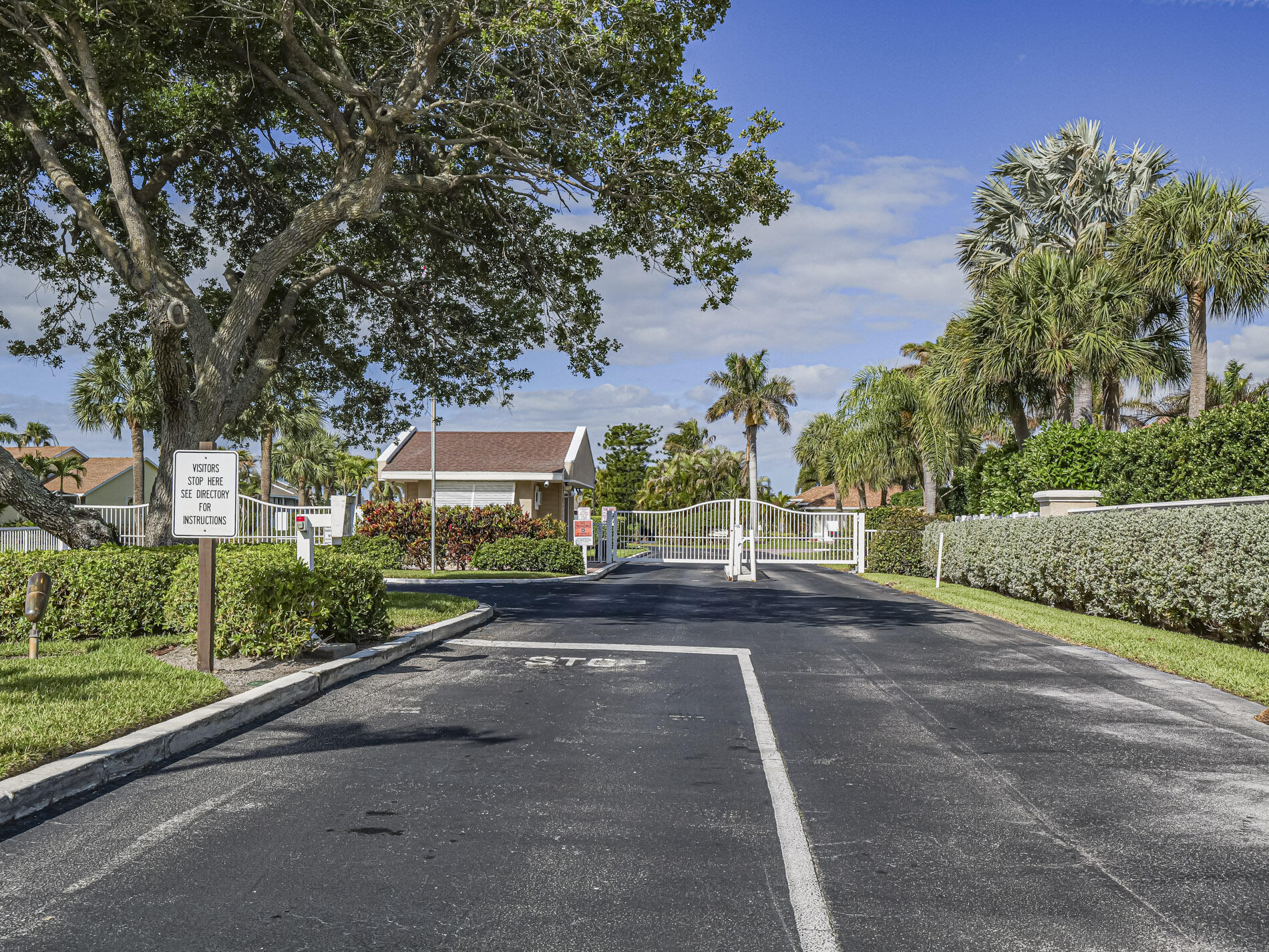 THE SANDS SECTION 1 CONDOMINIUM - Residential