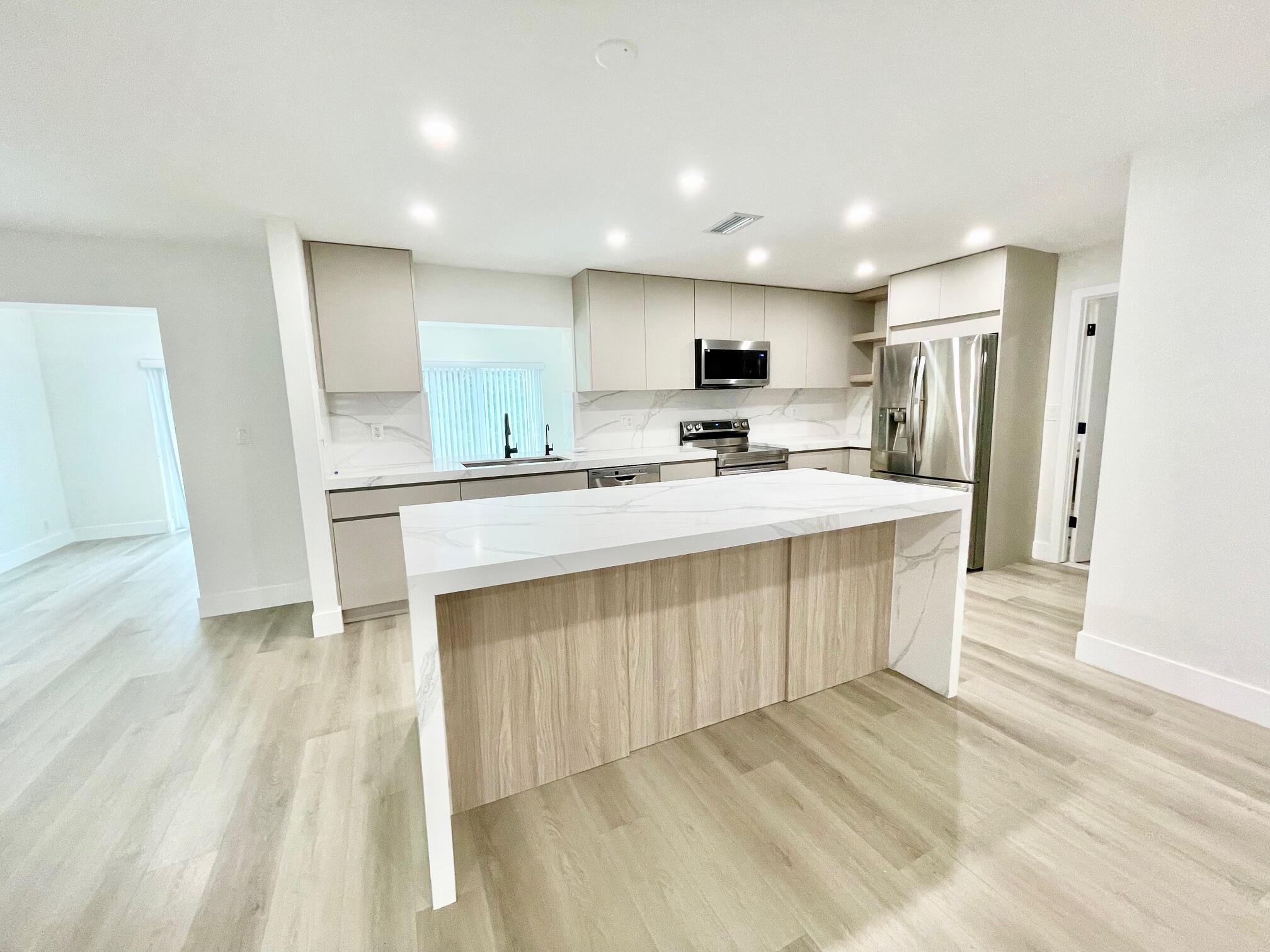 WESTWOOD COMMUNITY 6 - Residential Lease