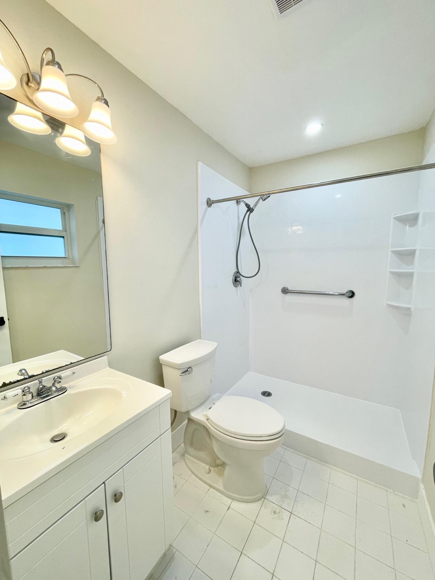 WESTWOOD COMMUNITY 6 - Residential Lease