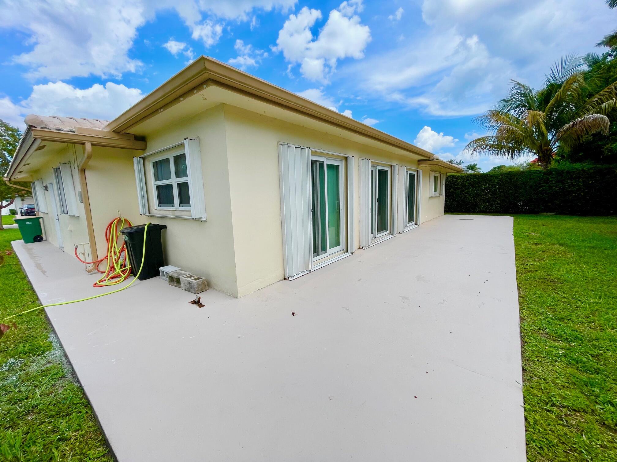WESTWOOD COMMUNITY 6 - Residential Lease