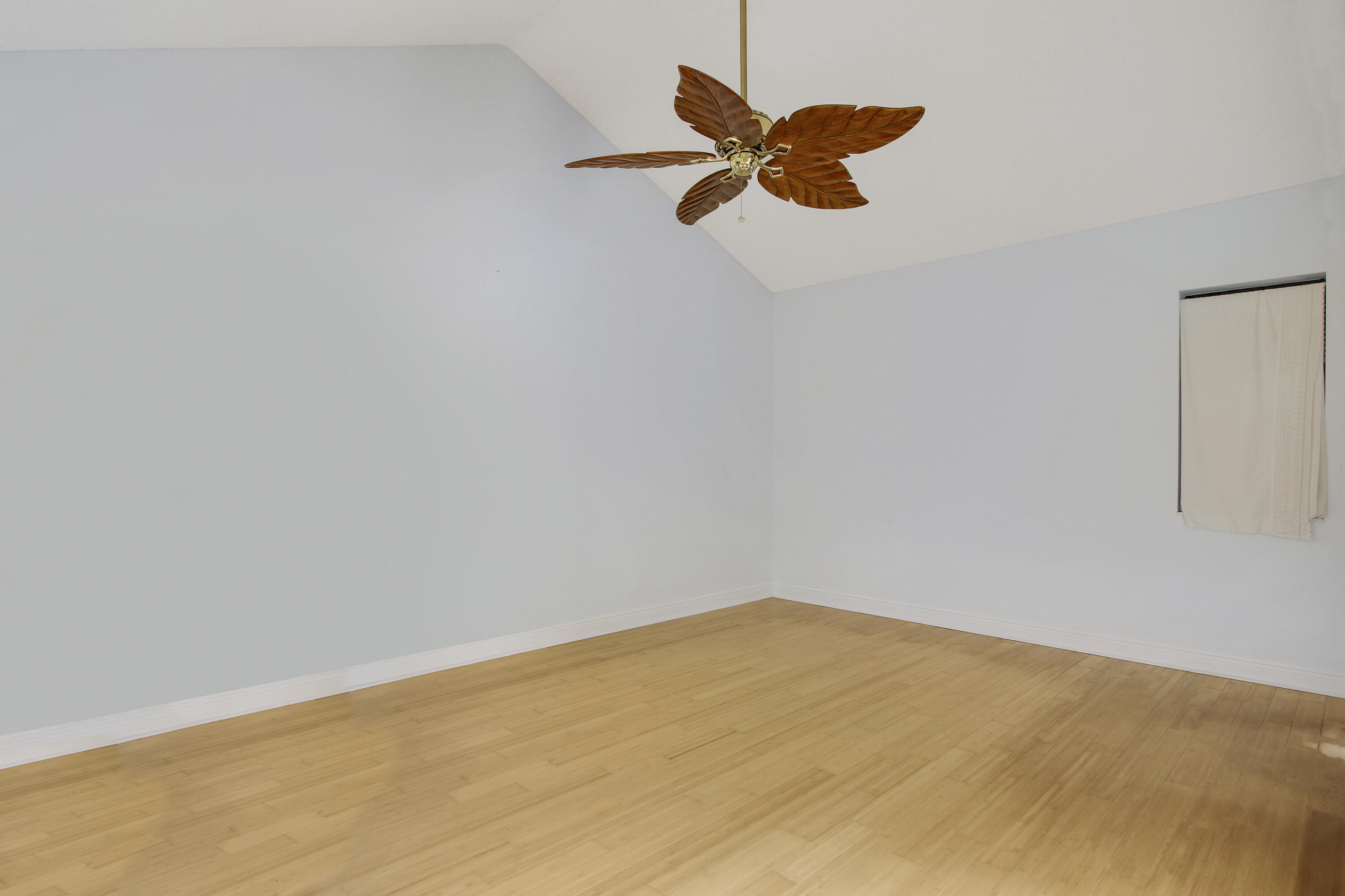 RIDGE AT THE BLUFFS - Residential Lease
