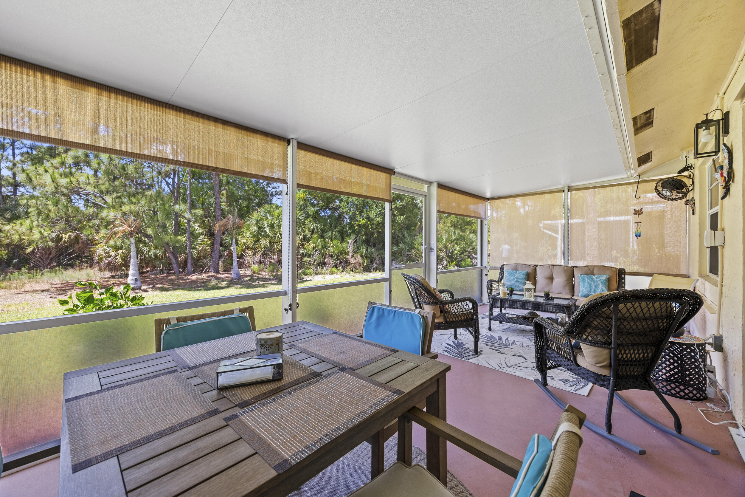 WHISPERING SOUND - Residential