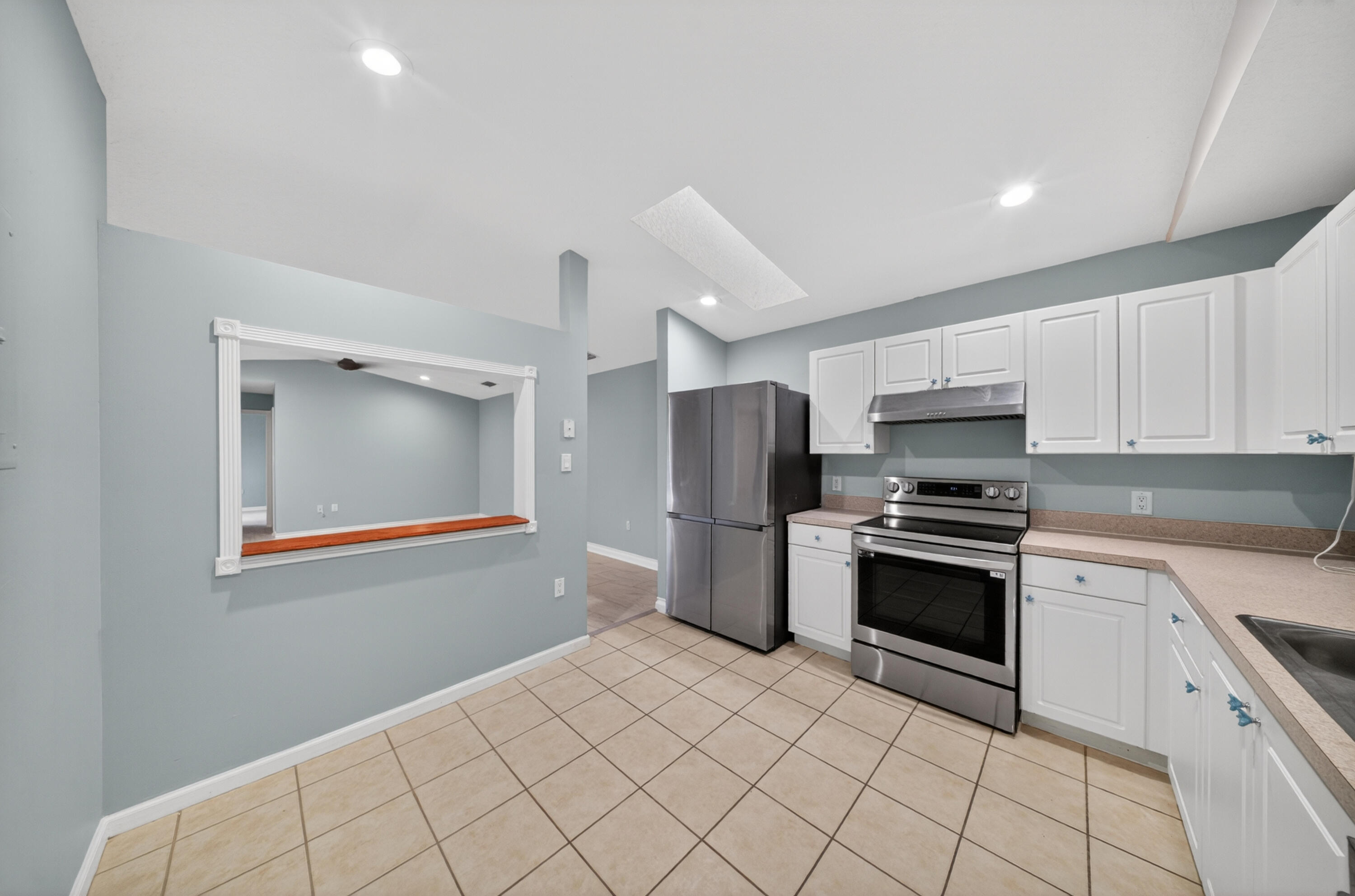 LONGWOOD VILLAGE PHASE 2 - Residential Lease