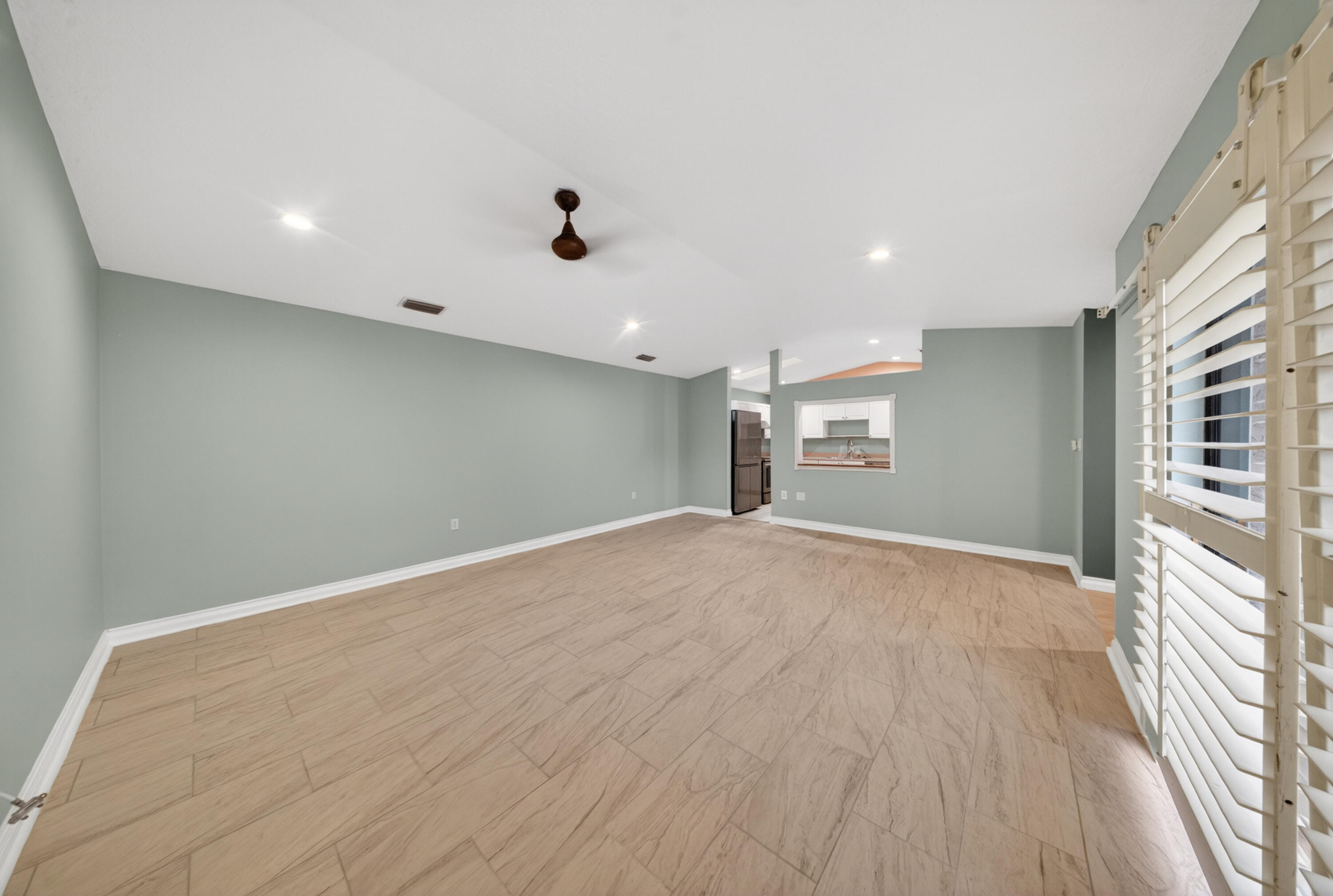 LONGWOOD VILLAGE PHASE 2 - Residential Lease