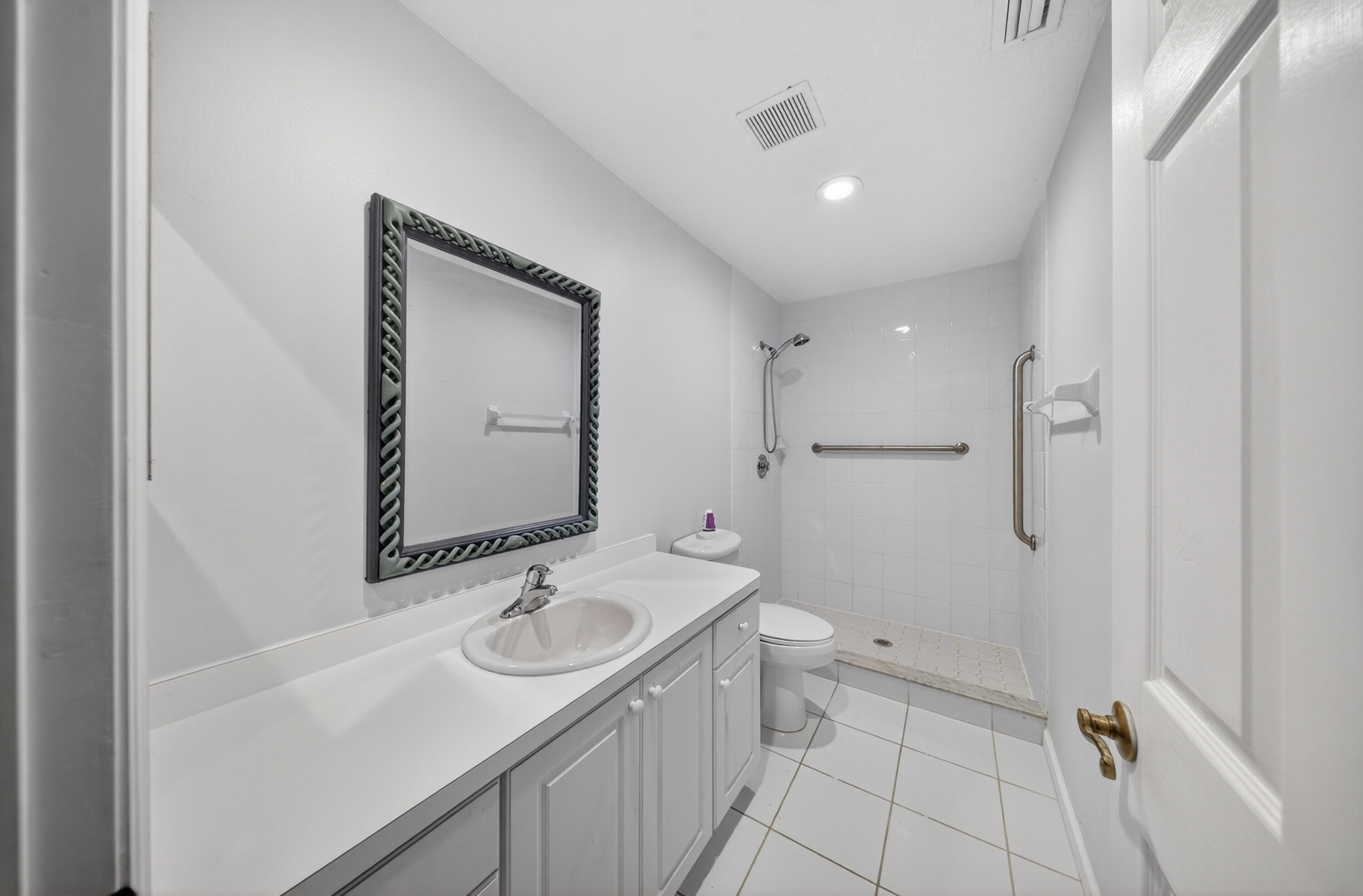 LONGWOOD VILLAGE PHASE 2 - Residential Lease