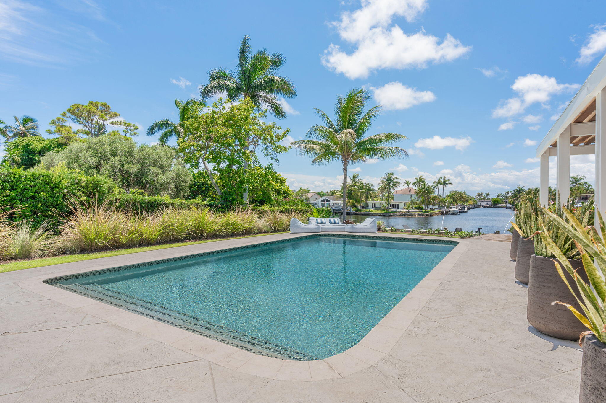 CORAL RIDGE - Residential