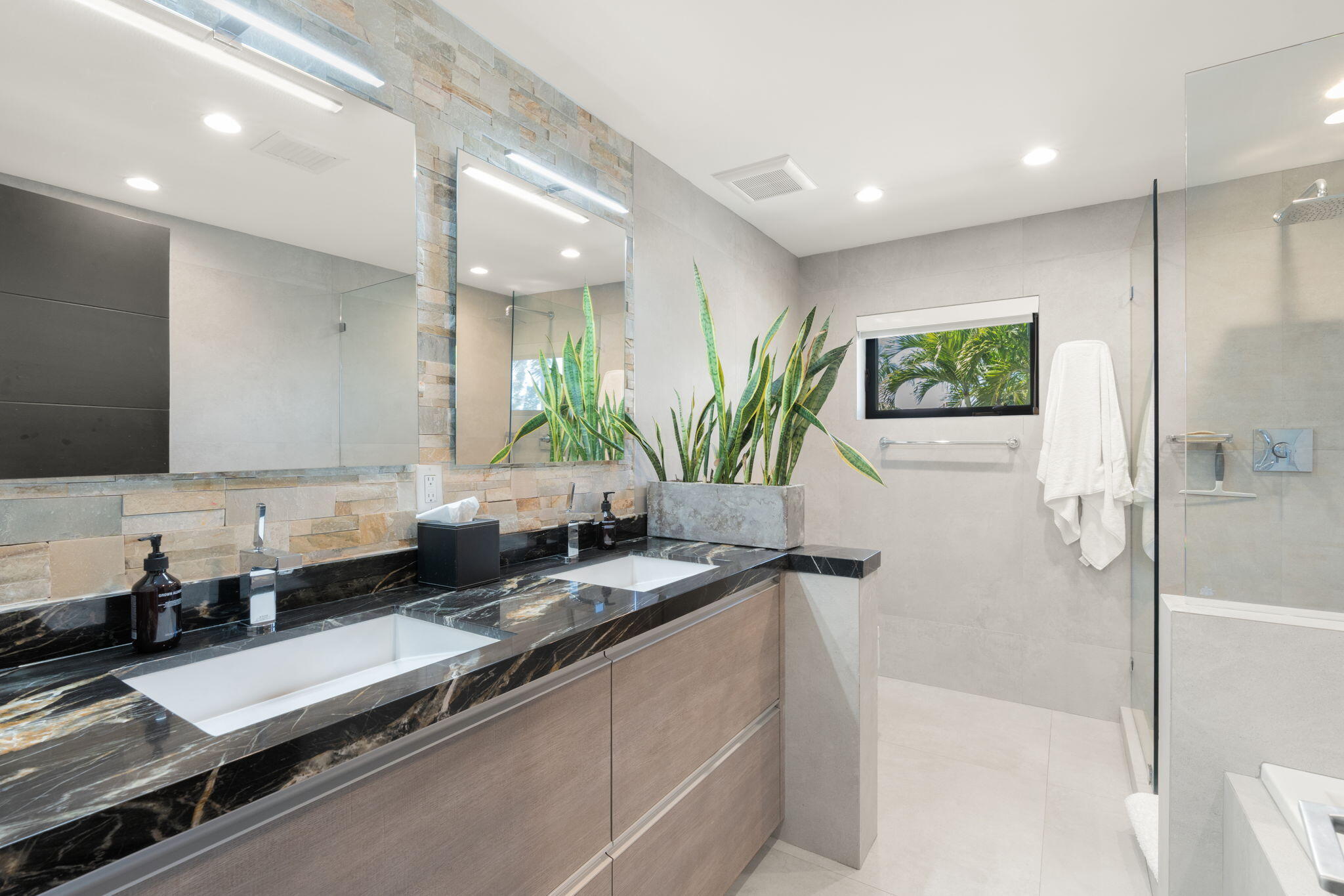 CORAL RIDGE - Residential