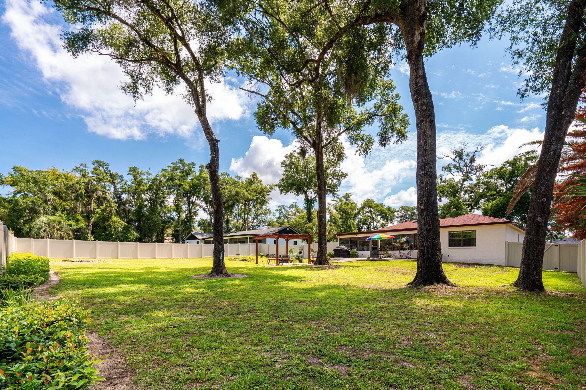 ERROL ESTS UT 4A - Residential