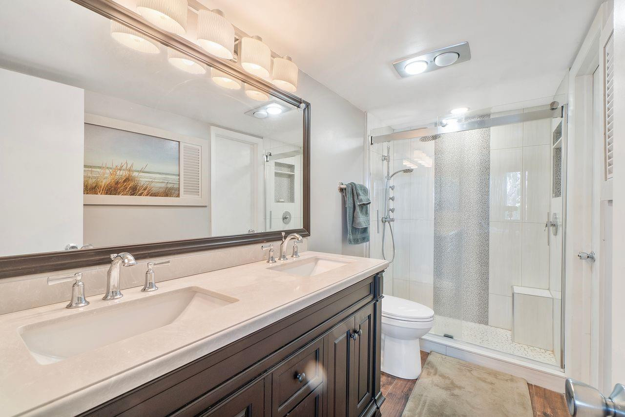 FOUNTAINS OF PALM BEACH CONDO 4 - Residential